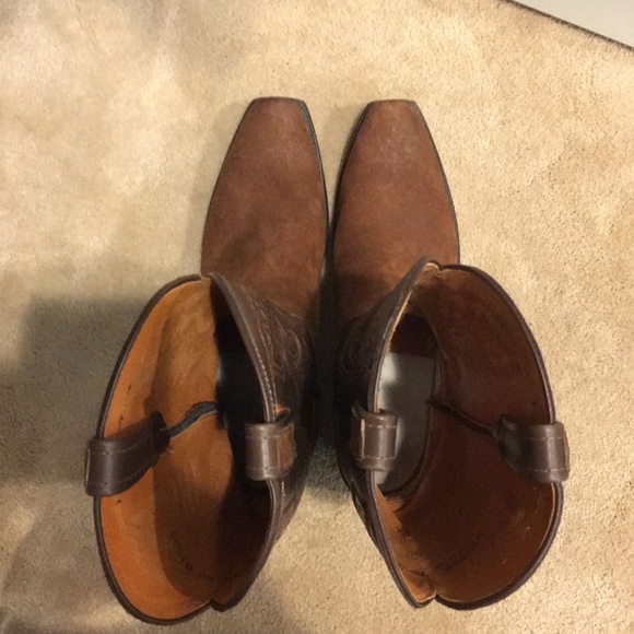 Men’s Luechese Boots - Picture 5 of 6